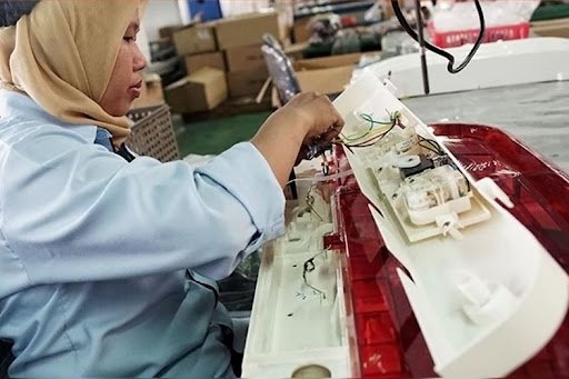 Cleaning The Hassles: How Contract Manufacturers Produce High-Quality Washing Machines While Solving the Challenge of TKDN